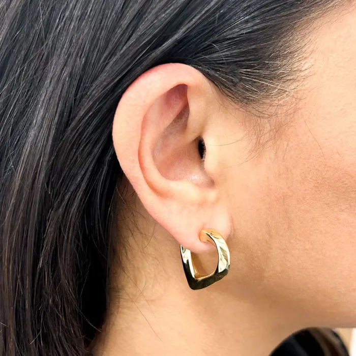 Candlewick Gift Shop Earrings Hoop Earrings Heart Design Gold