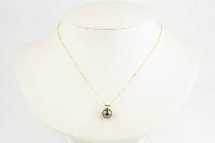 Flashy Aubergine 95mm Tahitian Pearl Ia Necklace on 14K Yellow Gold Kamoka Pearl Necklaces