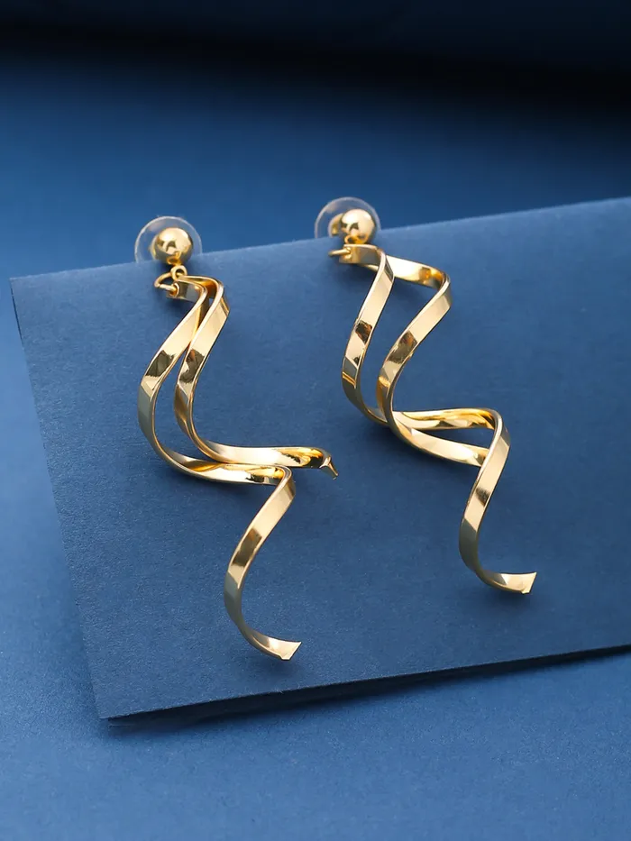 Yellow Chimes Yellow Chimes Dangler Earrings for Women Fashion Golden Women Earrings Gold Plated Long Earrings for Women Birthday Gift for Girls Anniversary Gift for Wife Necklaces