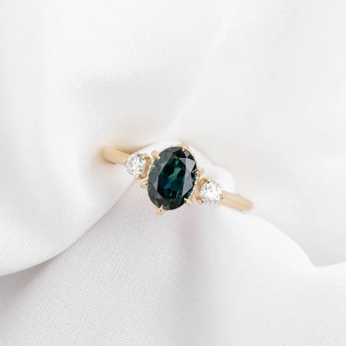 Envero Jewelry Ayana Ring 161ct Blue Green Oval Queensland Sapphire 14K Yellow Gold One of a kind Rings Envero Jewelry Ayana Ring 161ct Blue Green Oval Queensland Sapphire 14K Yellow Gold One of a kind Rings