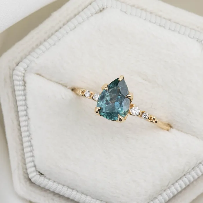 Envero Jewelry Estel Fleur Ring 141ct Blue Green Montana Sapphire 14K Yellow Gold One of a kind Rings Envero Jewelry Estel Fleur Ring 141ct Blue Green Montana Sapphire 14K Yellow Gold One of a kind Rings
