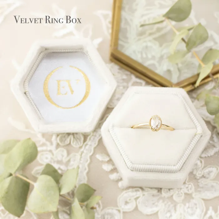 Envero Jewelry Rings Rosetta Setting Oval cut Envero Jewelry Rings Rosetta Setting Oval cut