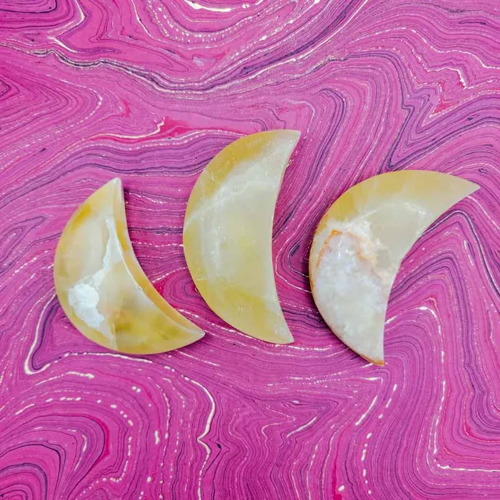 Jensen Rocks Necklaces Lemon Calcite Moon