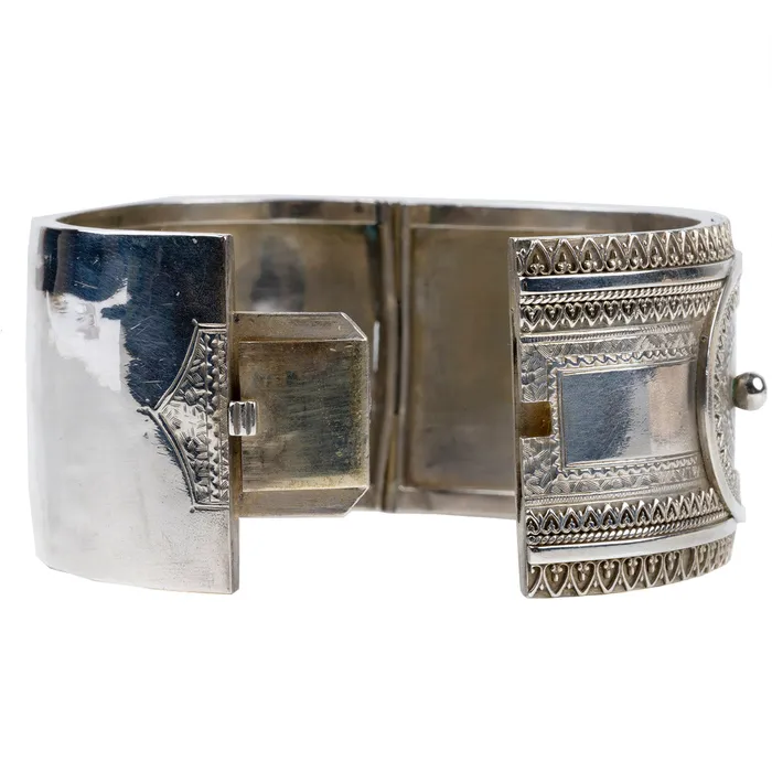 Bell Bird Antiques Bracelets Victorian Era Sterling Silver Shirt Button Bangle