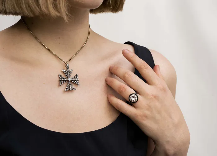 Bell Bird In House Rings Bell Bird Diamond Target Ring