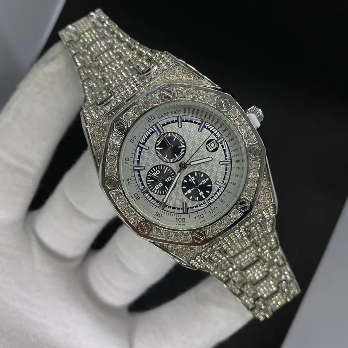 Chronograph Watches Date Blacked Chronograph Iced Out Diamond Watch