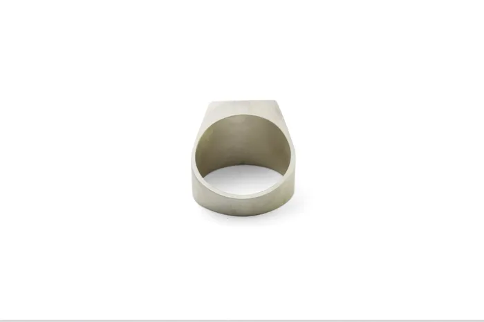 MARIA MARISCAL Rings Kathia Anillo Black Solid colaboracin con Taller de Obsidiana
