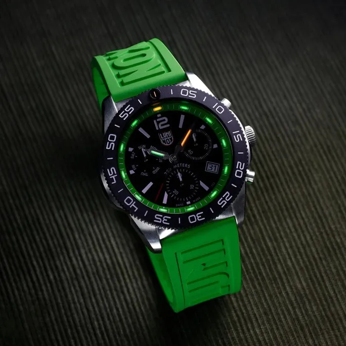 Pacific Diver Chronograph Dive Watch 44 mm LUMONDI INC Watches