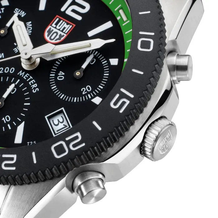 Pacific Diver Chronograph Dive Watch 44 mm LUMONDI INC Watches