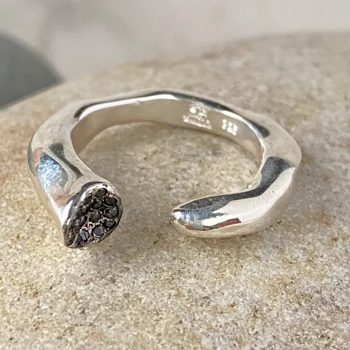 Rosa Maria Rosa Maria Briza Silver Ring wBlack Diamonds Rings