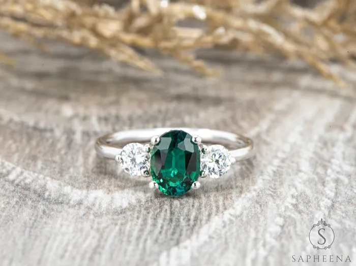 Sapheena Jewelry Orion Three Stone 125 Ct Oval Cut Green Emerald Engagement Ring Rings