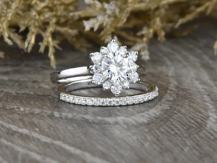 Sapheena Jewelry Rings Nivis 075 Ct Round Cut Halo Bridal Set